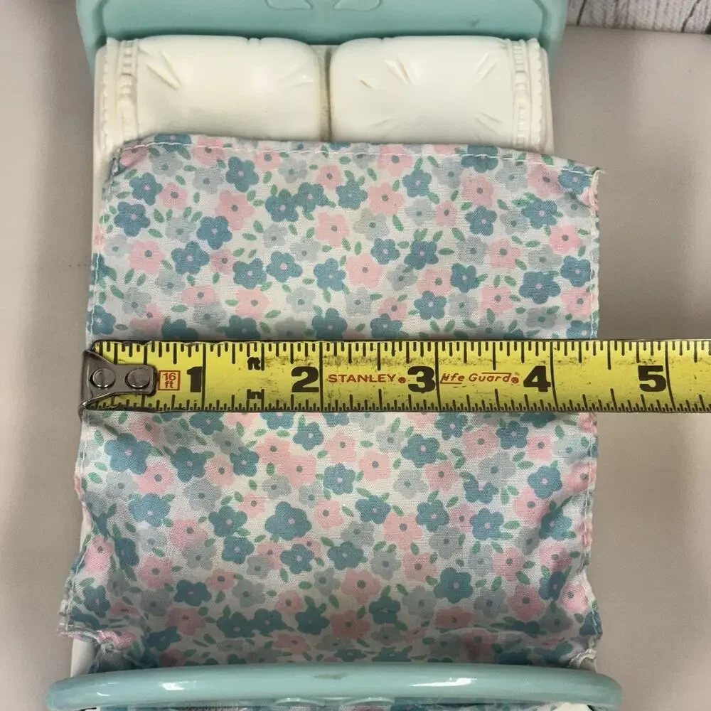 Fisher Price Loving Family Dollhouse 1993 Double Parent Bed w Floral Cloth Cover